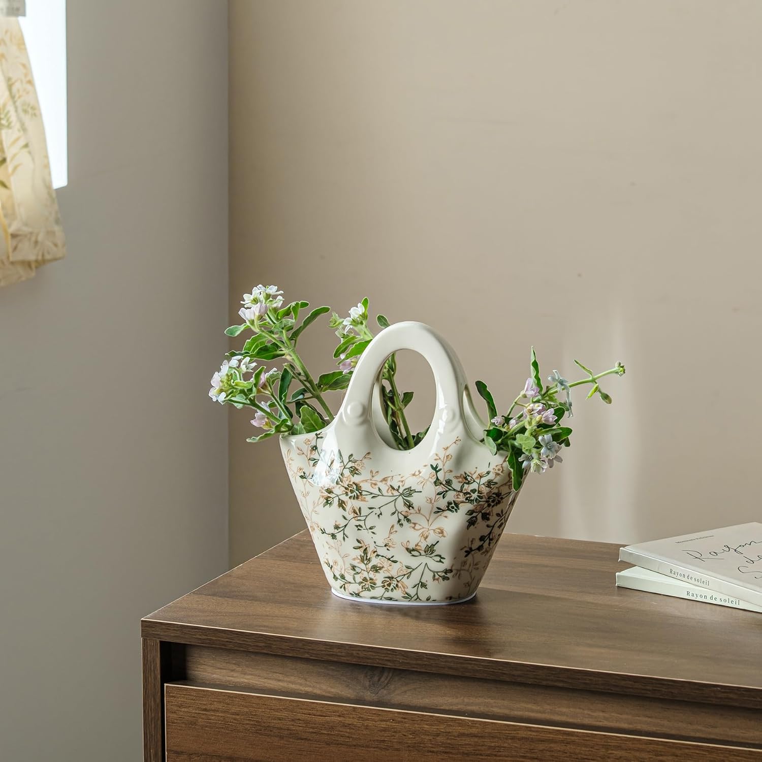 Ceramic Vase Set of 3, Vintage Green and Beige Vases Set, Flower Rustic Chinoiserie Vases Floral Grand Millennial Farmhouse Decor Vase for Home Decor, Living Room, Kitchen, Bedroom, Bookshelf